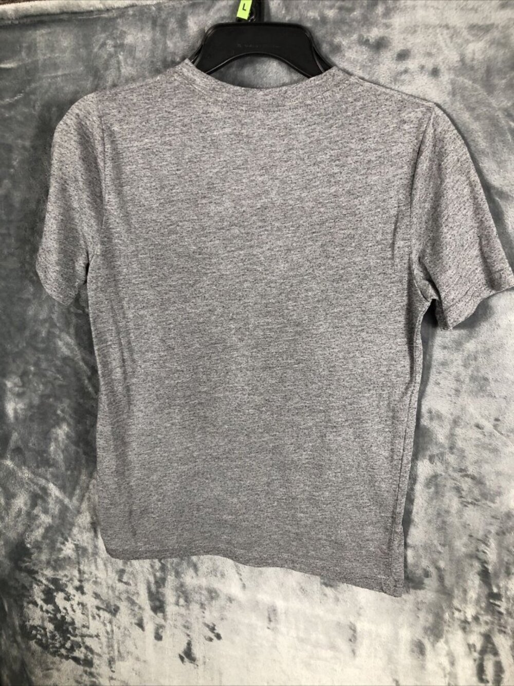 Abercrombie Kids Gray Tee With Red Embroidery Moose Logo New York Design - Picture 6 of 7